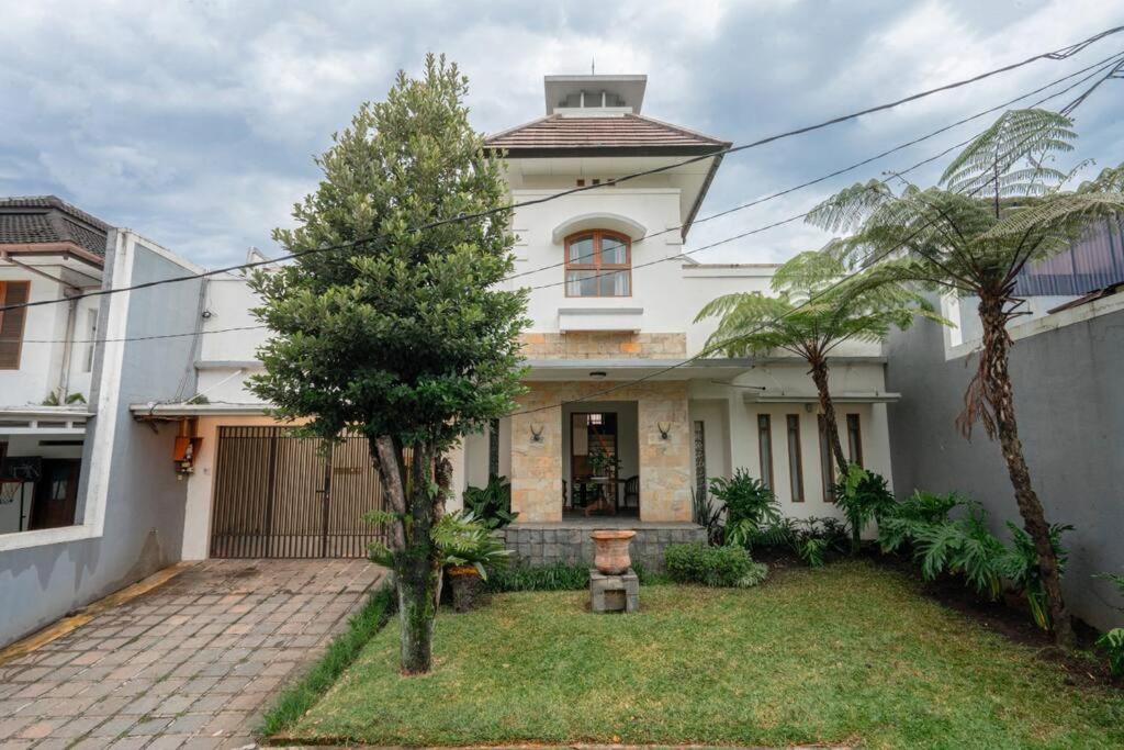 Pasteur Beautiful Luxury Home Bandung Bagian luar foto